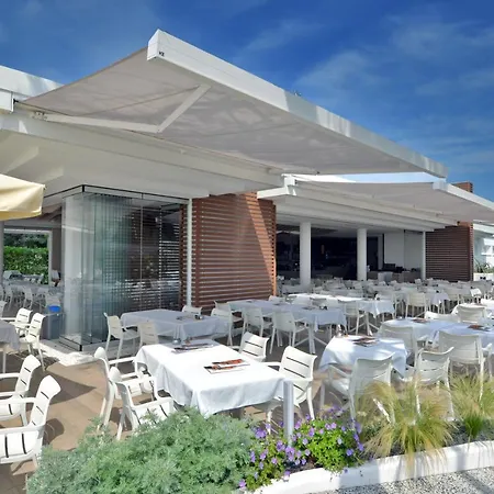 Europa Camping Village 5*